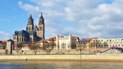 Magdeburger Dom am Elbufer