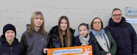 Spenden&uuml;bergabe der Realschule Unna-Massen